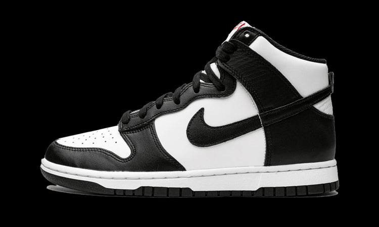 Black and white dunks high online