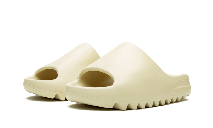adidas Yeezy Slide Bone Seitenansicht