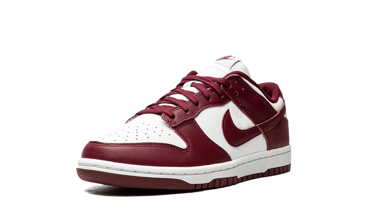 Nike Dunk Low Bordeaux (W) Frontansicht