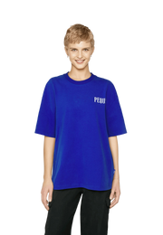 PEQUS Island of Heartbreaks Chrom T-Shirt blue Model Weiblich Frontansicht