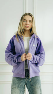 DIVENTION Trinity Zip-Hoodie Purple Model Frontansicht